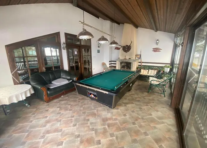 Луксозна вила севрич *